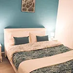 Le Blue St Leon : 2 Pieces Cozy Lit King Size Wifi Lägenhet *