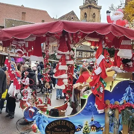 Le Blue St Leon : 2 Pieces Cozy Lit King Size Wifi